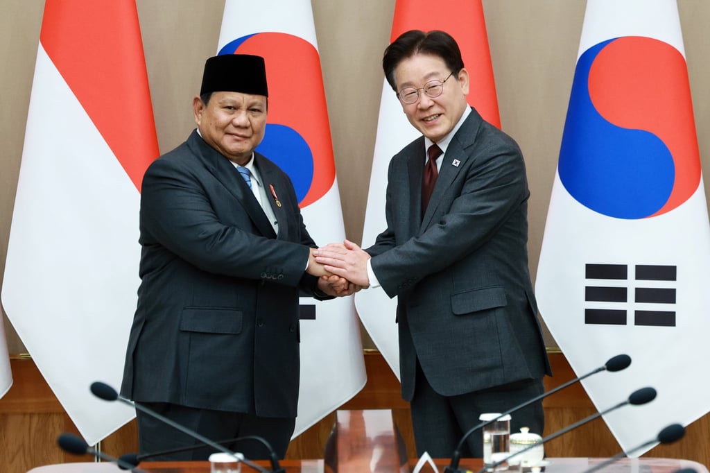 Indonesian President Prabowo Subianto (left) and South Korean President Lee Jae Myung shake hands in Seoul on Wednesday. Photo: Yonhap/AP Indonesian President Prabowo Subianto (left) and South Korean President Lee Jae Myung shake hands in Seoul on Wednesday. Photo: Yonhap/AP