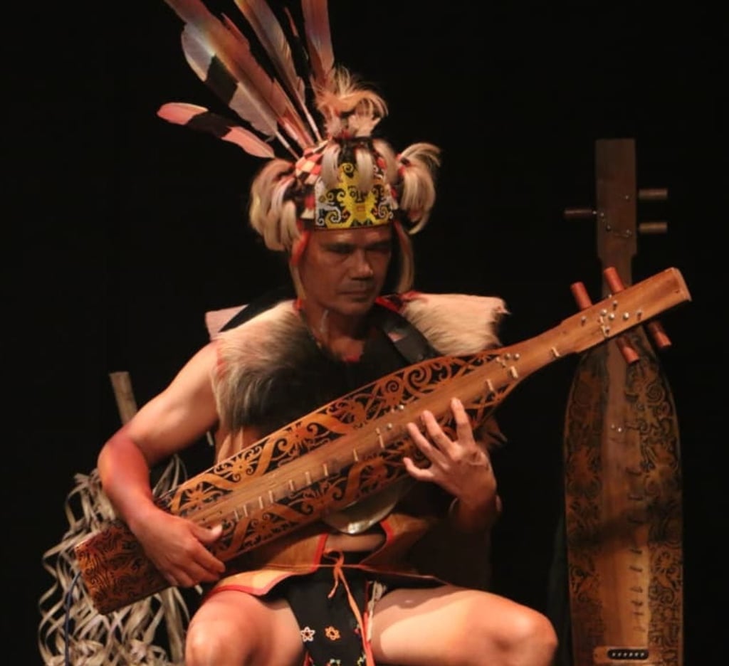 The sape, a Kenyah boat-shaped lute, is made out of a single piece of wood. Photo: Tuyang Initiative