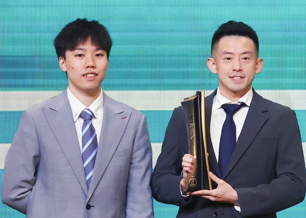 Baldwin Chan (left) and Wong Chun-ting won the best sports combination award at the Hong Kong Sports Stars Awards. Photo: Dickson Lee