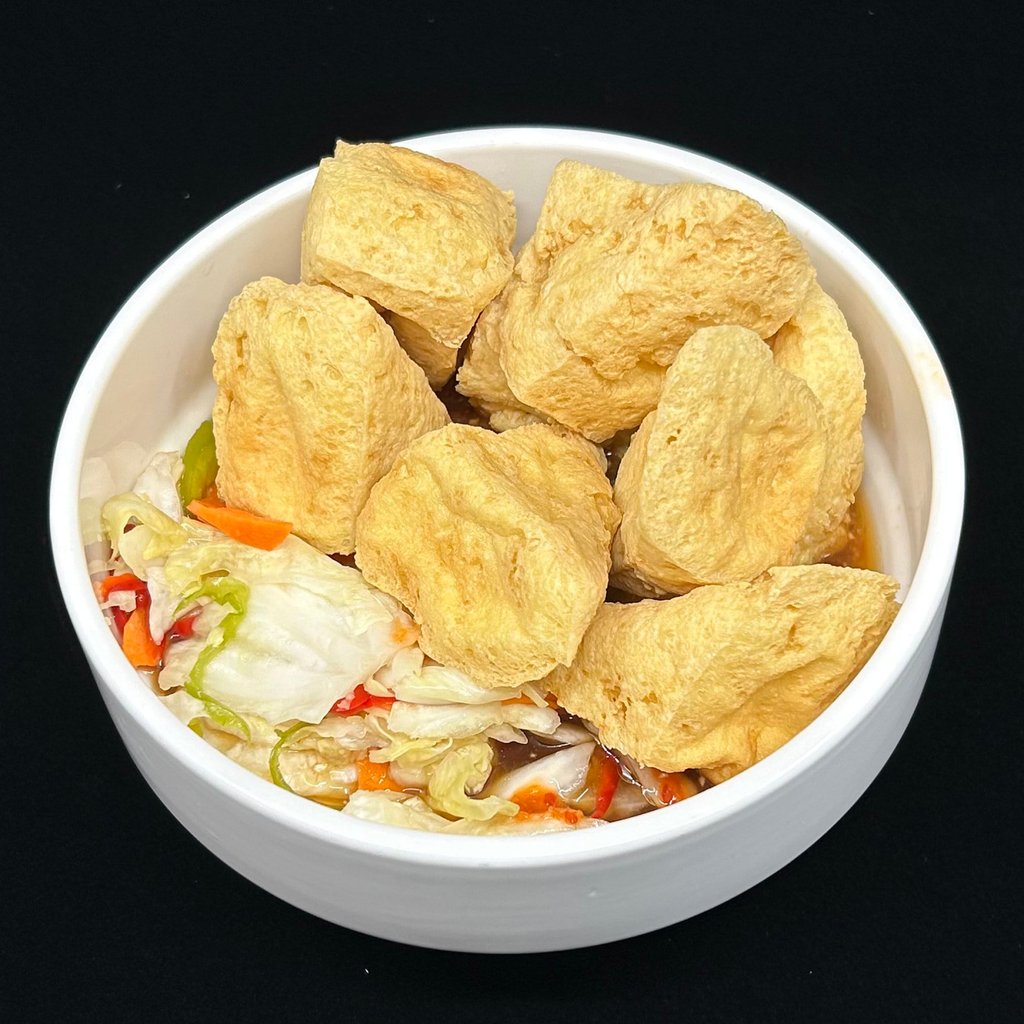 The Golden Leaf restaurant in San Gabriel, California, was ordered to stop serving its signature stinky tofu after complaints from neighbours. Photo: TNS