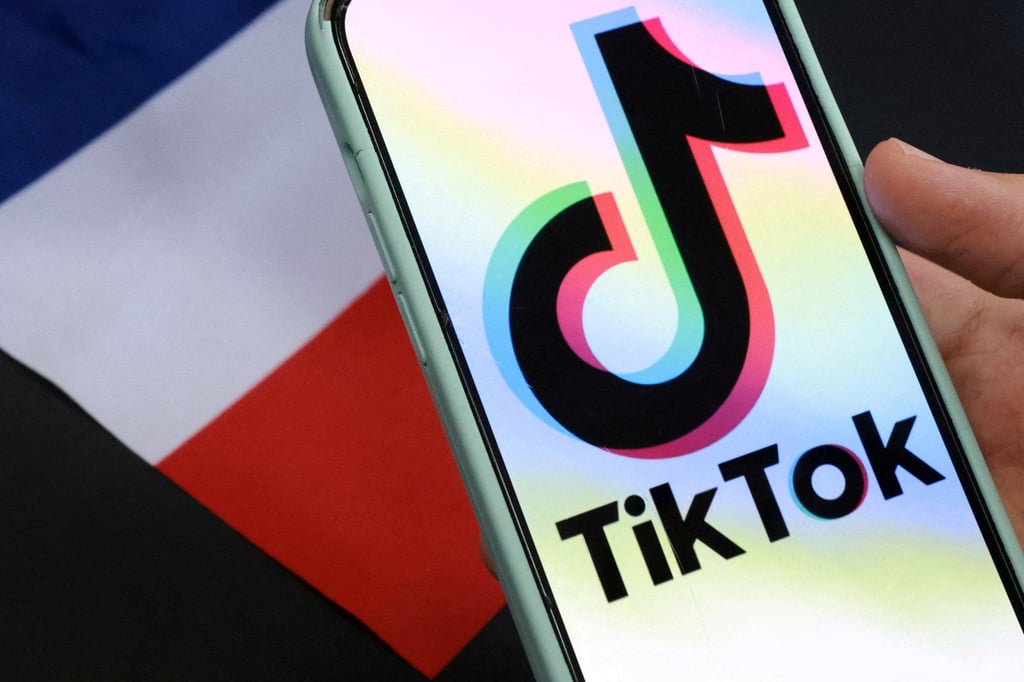 The TikTok logo is seen on a smartphone screen in this illustration taken September 11, 2025. Photo: Reuters