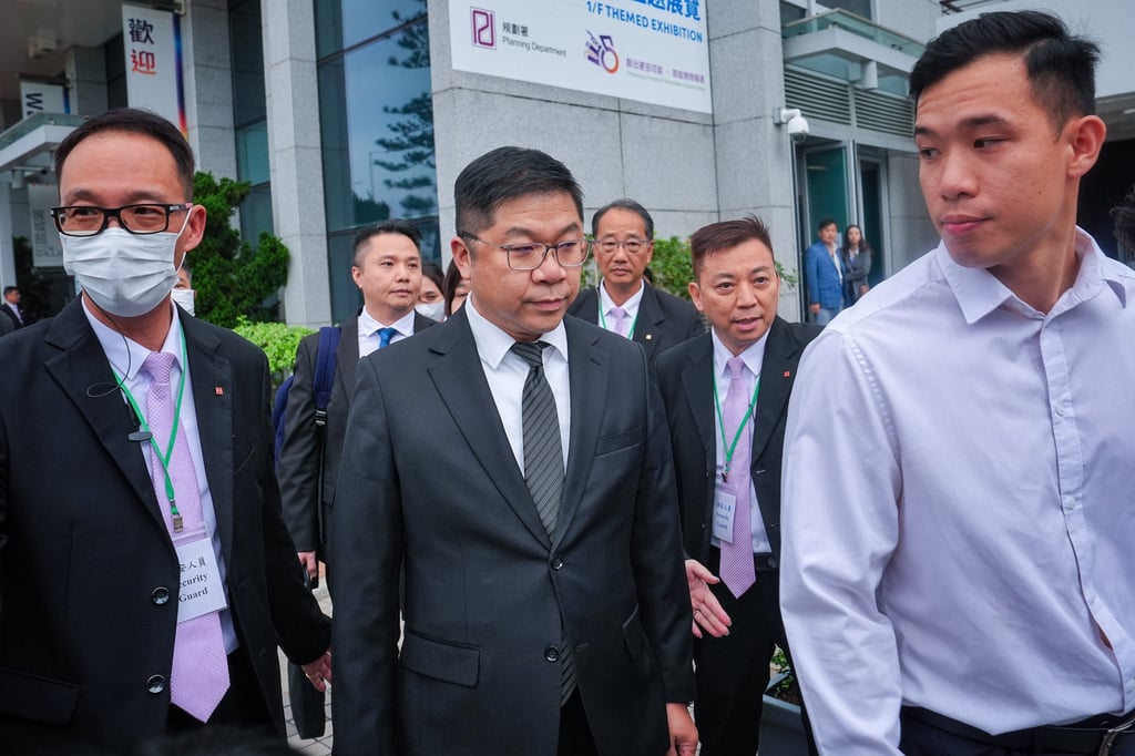Keung Sai-ming (centre) is expected to testify on Friday. Photo: Elson Li Keung Sai-ming (centre) is expected to testify on Friday. Photo: Elson Li