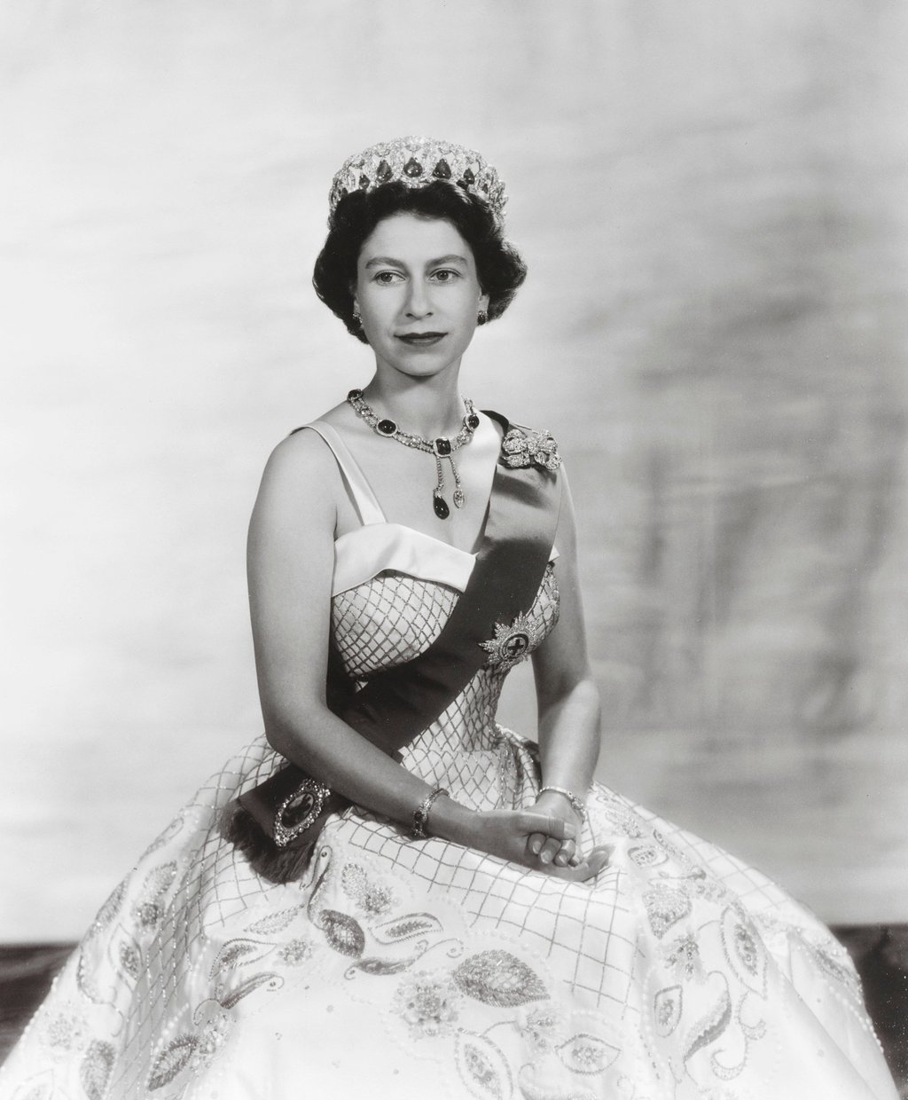 Queen Elizabeth in an evening gown by Norman Hartnell in 1956. Photo: Handout