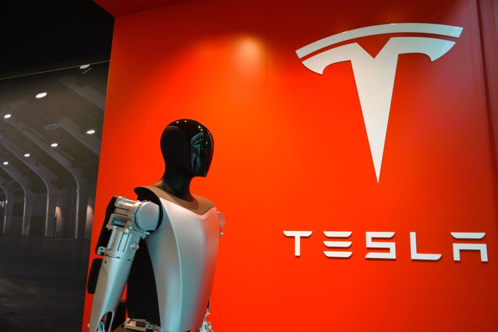A new Tesla Optimus robot on display at a company showroom in Phoenix, Arizona. Photo: Shutterstock Images