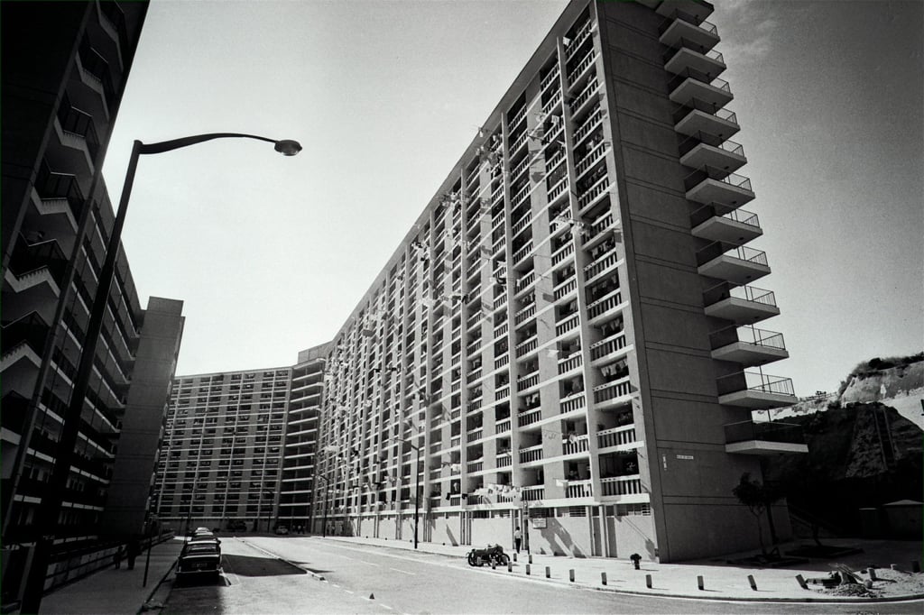 Wah Fu Estate in Pok Fu Lam was inaugurated by Governor Sir David Trench on September 27, 1968. Photo: SCMP Archives