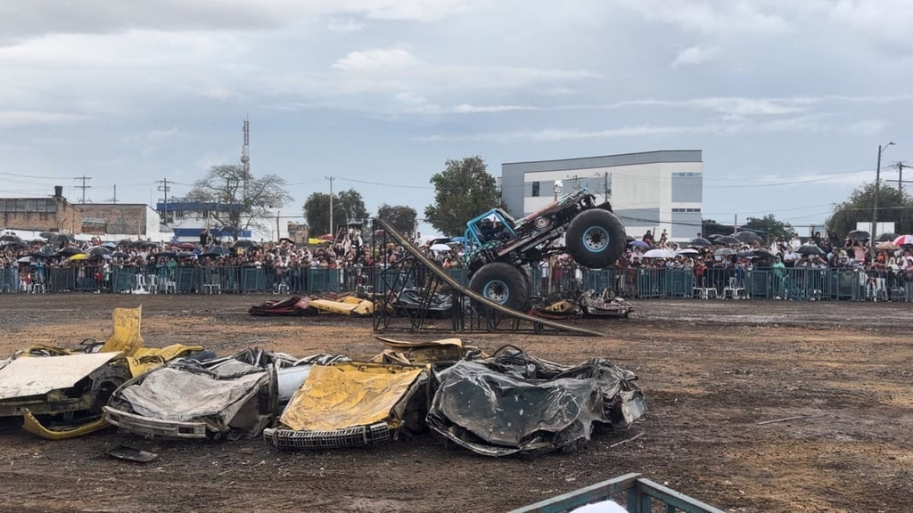 Monster truck moments before disaster. Photo: Popayan Pauta/Facebook via Reuters