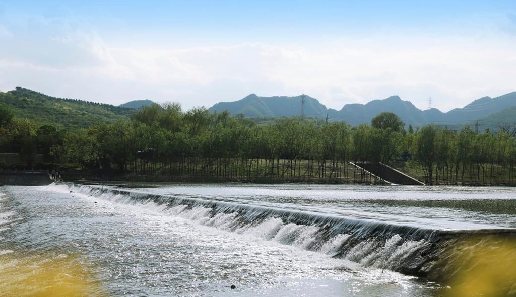A section of the Yongding River in the gorge area of Beijing. The source of drinking water was considered very important in ancient times. Photo: Xinhua