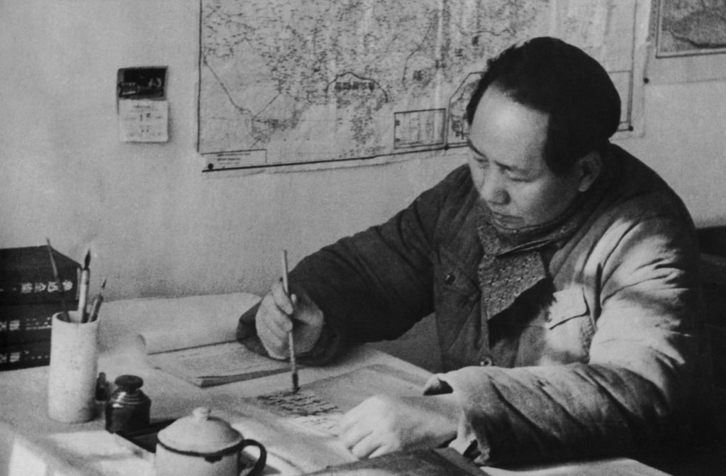 Chairman Mao Zedong (1893–1976) is depicted writing with a brush at his desk in a cave headquarters in northwest China during the Chinese Civil War in 1948. Photo: FPG/Hulton Archive/Getty Images Chairman Mao Zedong (1893–1976) is depicted writing with a brush at his desk in a cave headquarters in northwest China during the Chinese Civil War in 1948. Photo: FPG/Hulton Archive/Getty Images