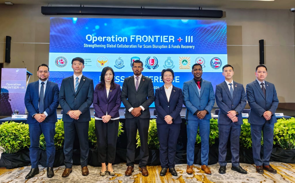 Officers from the Frontier+ initiative at a press briefing in the Maldives. Photo: ISD