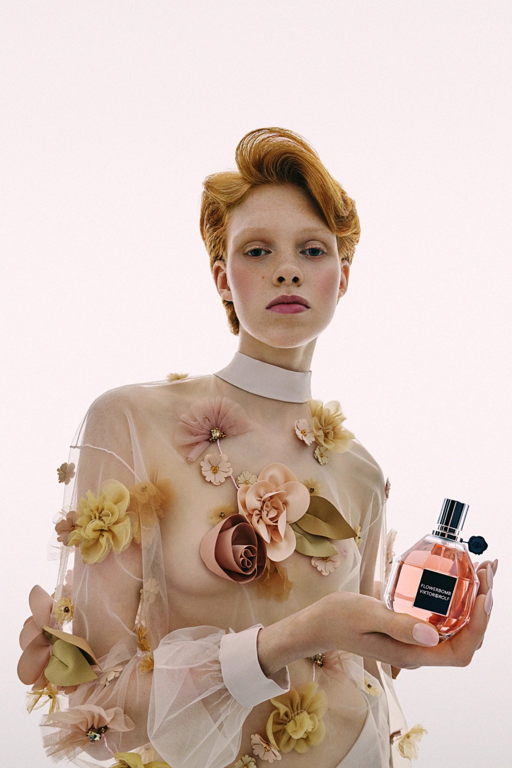 Experience flower power with Viktor&Rolf’s Flowerbomb perfume. Photo: Handout Experience flower power with Viktor&Rolf’s Flowerbomb perfume. Photo: Handout