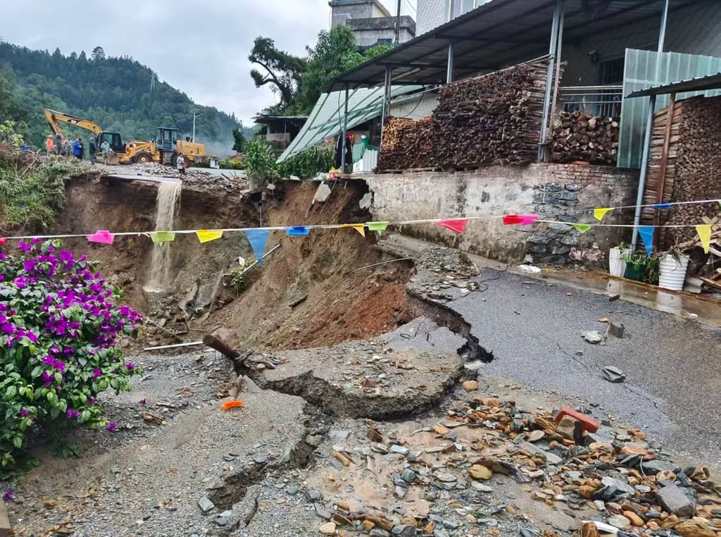 The above image shows the extent of the damage caused to the village by the floods. Photo: QQ.com The above image shows the extent of the damage caused to the village by the floods. Photo: QQ.com