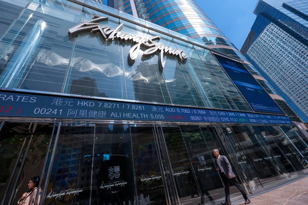 The fund will trade in Hong Kong dollar, US dollar and yuan counters, tracking the London Bullion Market Association’s morning gold benchmark price through holdings of physical gold stored in Hong Kong vaults. Photo: Jelly Tse