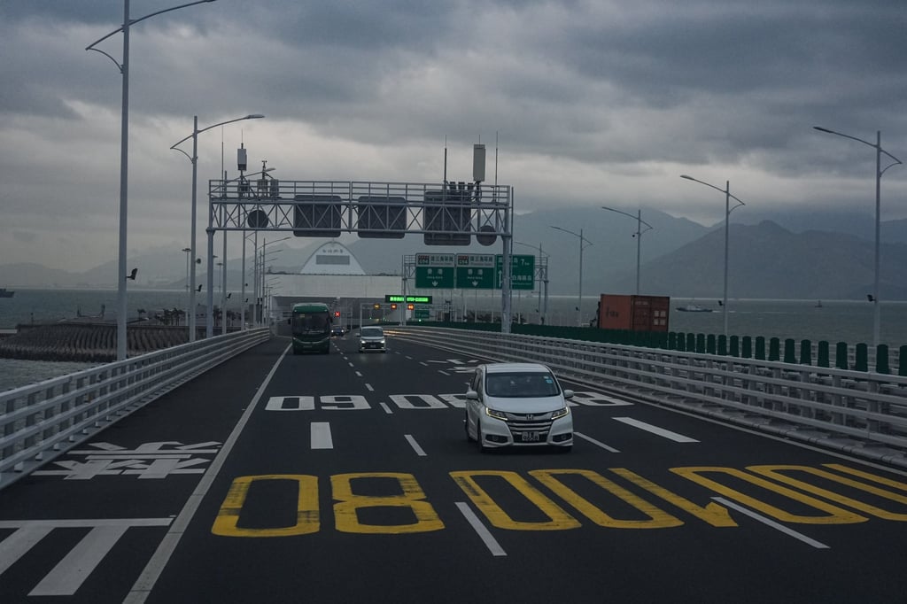 The scheme allows eligible private cars from Hong Kong into Guangdong without dual‑plate permits. Photo: Eugene Lee The scheme allows eligible private cars from Hong Kong into Guangdong without dual‑plate permits. Photo: Eugene Lee