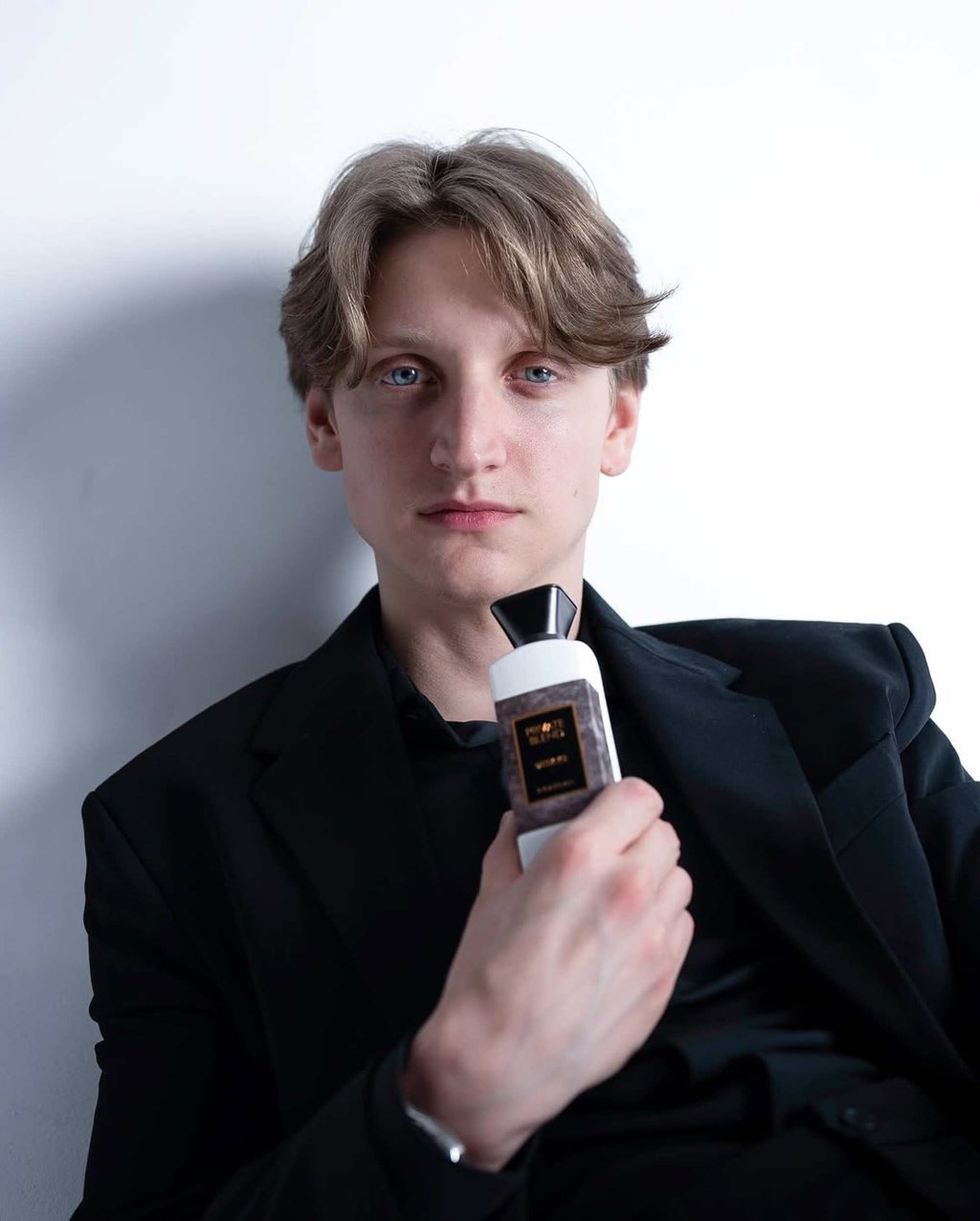 Fragrance influencer Evan Hall. Photo: @fragranceknowledge/Instagram