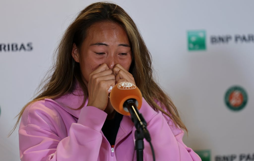 Zheng Qinwen crying in a press conference after losing to Maja Chwalinska at the French Open last month. Photo: Xinhua Zheng Qinwen crying in a press conference after losing to Maja Chwalinska at the French Open last month. Photo: Xinhua