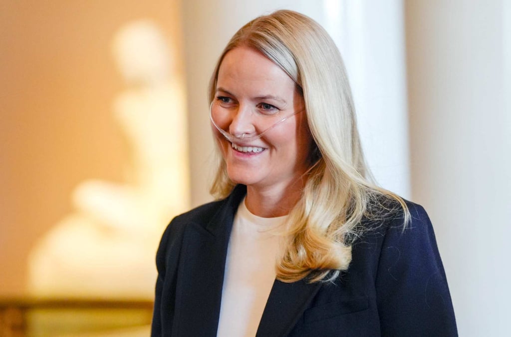 Mette-Marit, 52, was diagnosed in 2018 with a rare form of pulmonary fibrosis that causes breathing difficulties, Photo: NTB via AFP