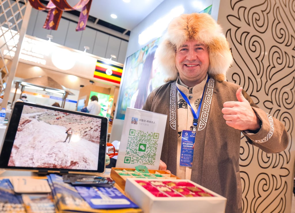 Vladimir Kalinin says Hong Kong tourists are “very generous”. Photo: Nora Tam