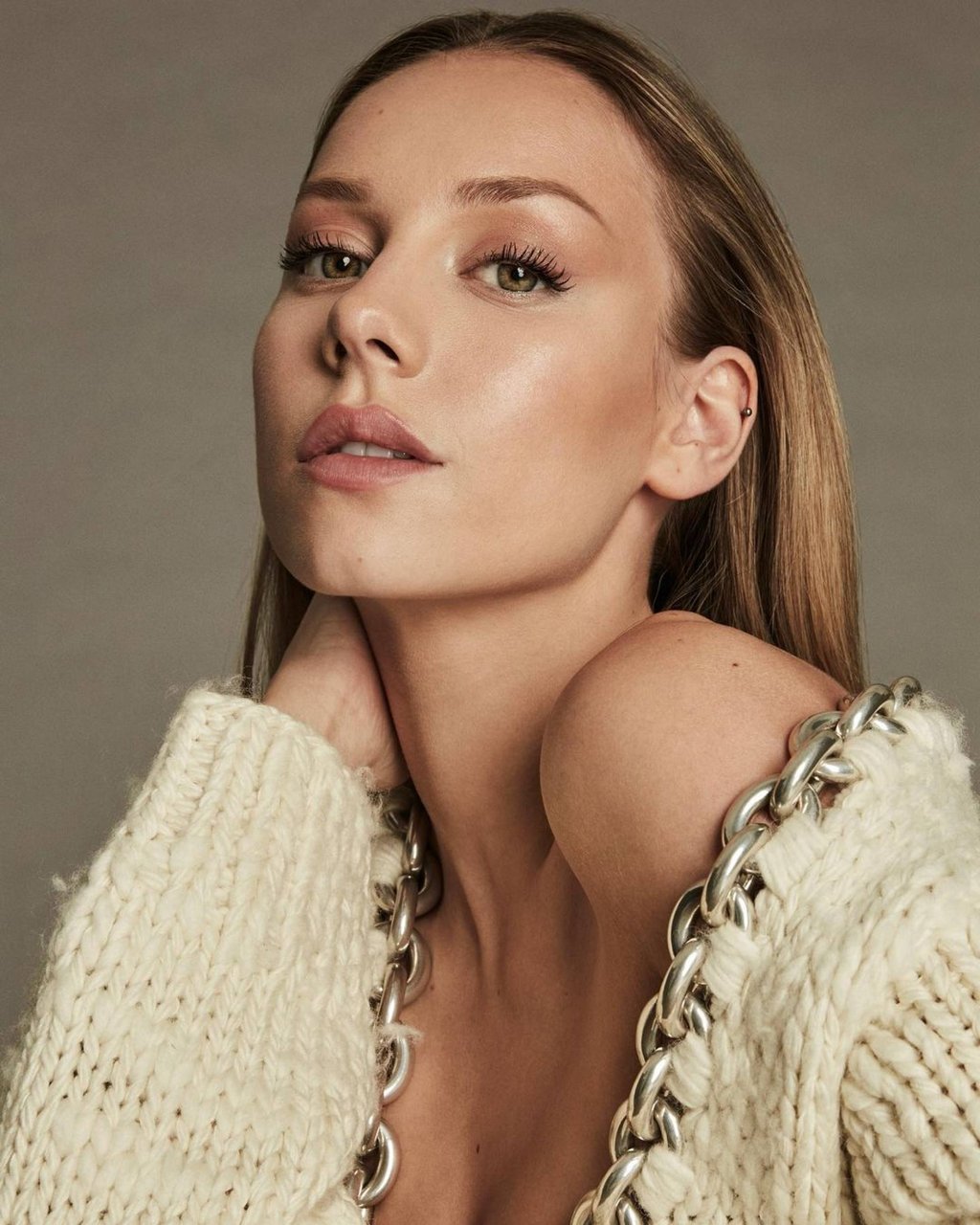Ester Expósito started acting as a teenager. Photo: @ester_exposito/Instagram