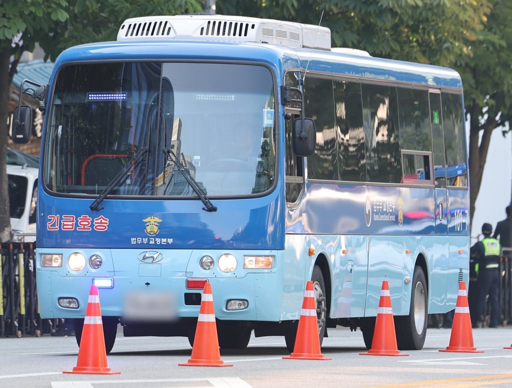 A justice ministry vehicle carrying jailed former president Yoon Suk-yeol enters the Seoul Central District Court on Friday. Photo: Yonhap/EPA A justice ministry vehicle carrying jailed former president Yoon Suk-yeol enters the Seoul Central District Court on Friday. Photo: Yonhap/EPA
