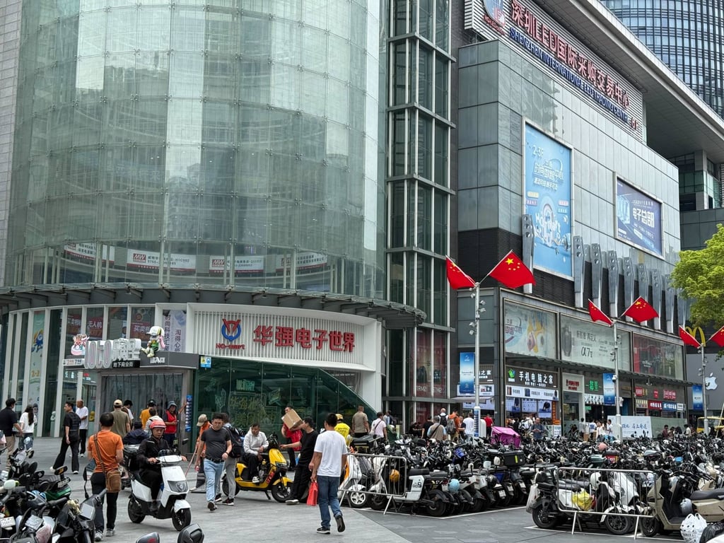Huaqiang Electronic World in Shenzhen’s Huaqiangbei district, where traders say demand for MLCCs has surged amid the global AI boom. Photo: Iris Deng Huaqiang Electronic World in Shenzhen’s Huaqiangbei district, where traders say demand for MLCCs has surged amid the global AI boom. Photo: Iris Deng