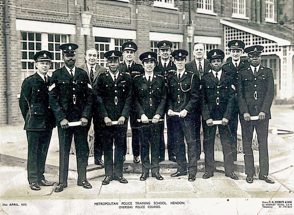 Chan (front row, third from right) graduates with honours from the Metropolitan Police School in Hendon, London, in 1972. Photo: courtesy Philip Chan
