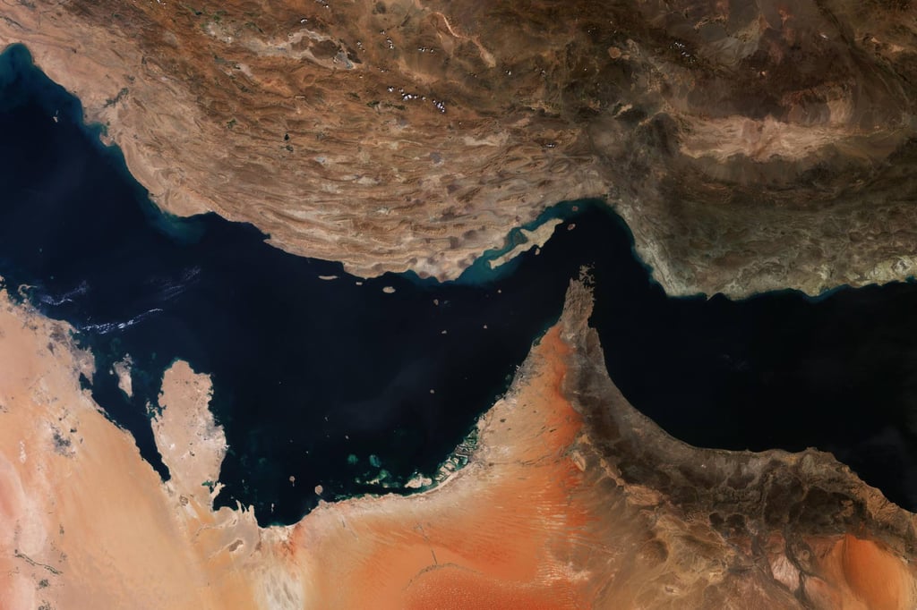 The Strait of Hormuz, which connects the Gulf of Oman with the Persian Gulf and separates Iran from the countries of the Arabian Peninsula. Photo: ESA via dpa The Strait of Hormuz, which connects the Gulf of Oman with the Persian Gulf and separates Iran from the countries of the Arabian Peninsula. Photo: ESA via dpa