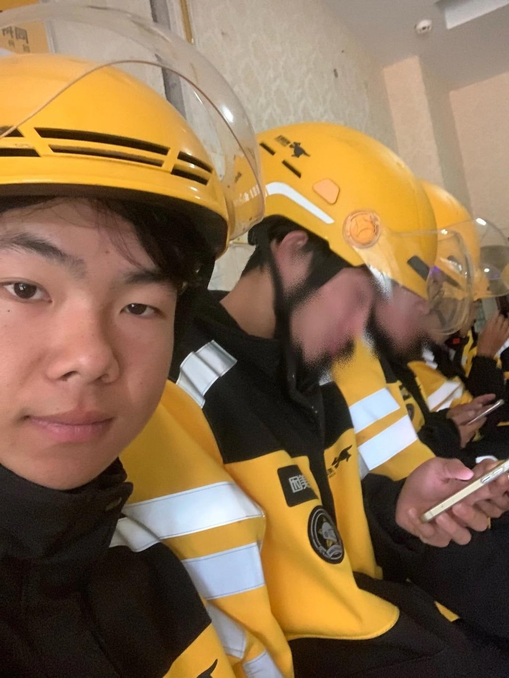 Jin était très apprécié de ses collègues et avait également remporté le prix du meilleur livreur au sein de son équipe. Photo : ycwb.com Jin était très apprécié de ses collègues et avait également remporté le prix du meilleur livreur au sein de son équipe. Photo : ycwb.com