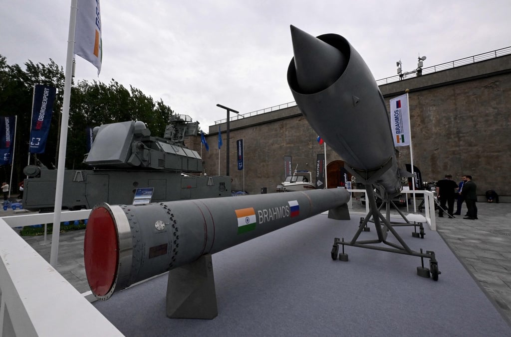 A Brahmos supersonic cruise missile is seen on display during the International Maritime Defence Show “Fleet” 2026 in Kronstadt on June 10. Photo: AFP A Brahmos supersonic cruise missile is seen on display during the International Maritime Defence Show “Fleet” 2026 in Kronstadt on June 10. Photo: AFP
