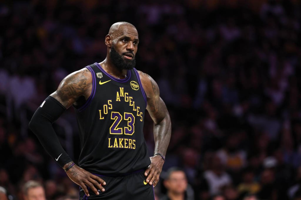 LeBron James surpassed Robert Parish’s record for most career regular-season games played. Photo: TNS LeBron James surpassed Robert Parish’s record for most career regular-season games played. Photo: TNS