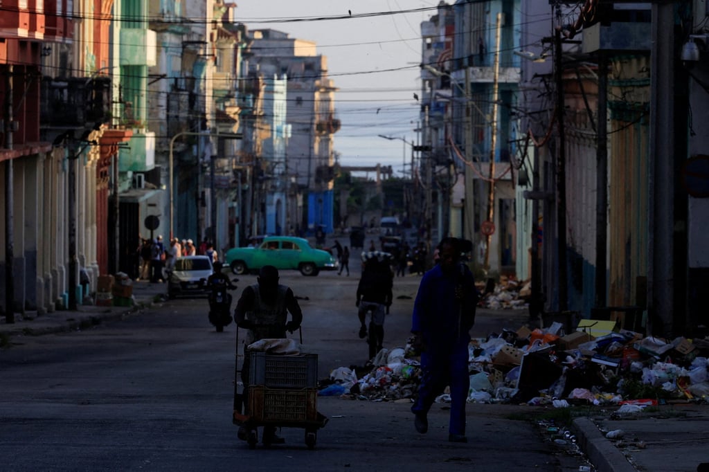 A street in Havana as Cuba struggles to restore power. Photo: Reuters A street in Havana as Cuba struggles to restore power. Photo: Reuters