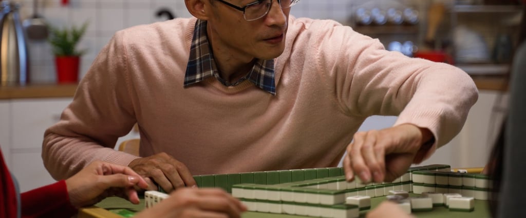 Gao played mahjong and drank alongside two friends and the parlour owner, while a third friend joined the drinking session later. Photo: Shutterstock Gao played mahjong and drank alongside two friends and the parlour owner, while a third friend joined the drinking session later. Photo: Shutterstock