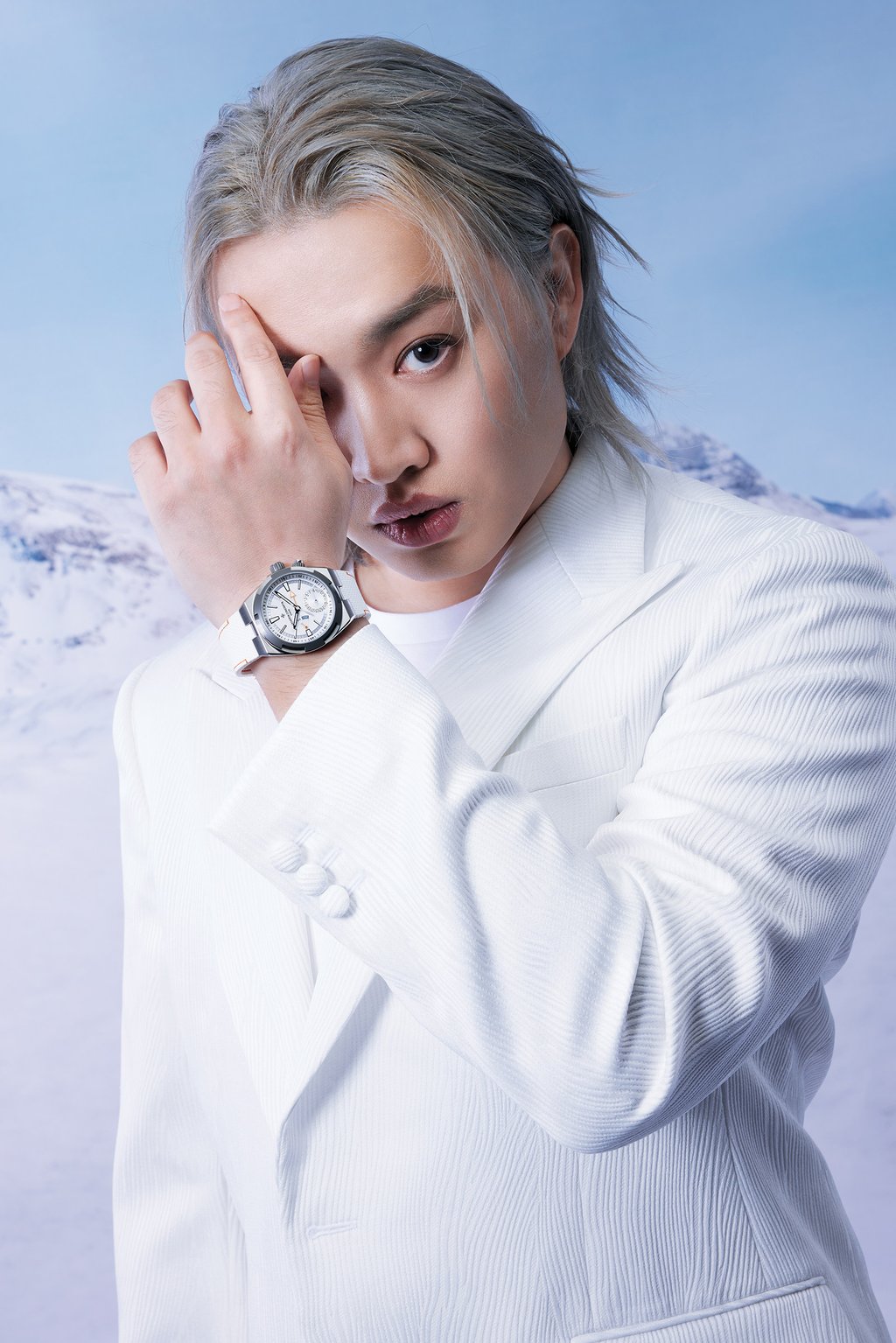Hong Kong singer and actor Jer Lau wears an Overseas Dual Time Cardinal Points watch. Photo: Handout Hong Kong singer and actor Jer Lau wears an Overseas Dual Time Cardinal Points watch. Photo: Handout