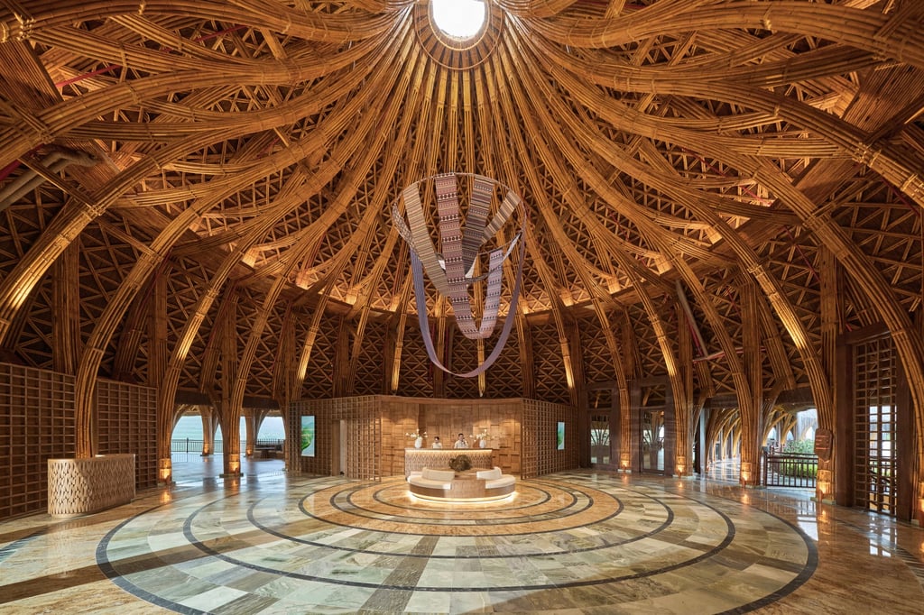 The lobby area of Garrya Mu Cang Chai highlights the main resort building’s bamboo structure. Photo: Garrya Mu Cang Chai The lobby area of Garrya Mu Cang Chai highlights the main resort building’s bamboo structure. Photo: Garrya Mu Cang Chai