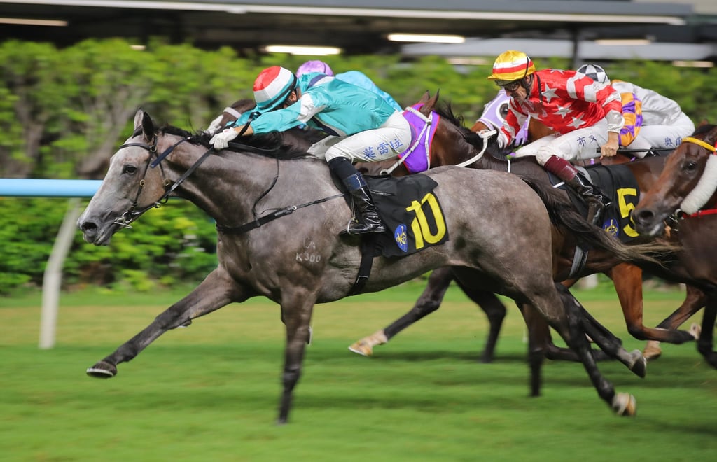 Joao Moreira riding Kyrus Treasure to victory, a feat he also achieved on Fashion Legend. Photo: Kenneth Chan Joao Moreira riding Kyrus Treasure to victory, a feat he also achieved on Fashion Legend. Photo: Kenneth Chan