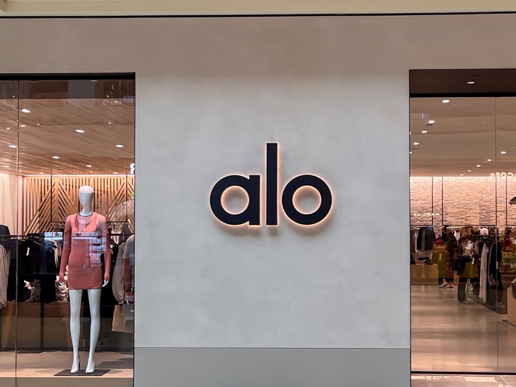 An Alo Yoga clothing store at a shopping mall in Houston, Texas. Photo: Shutterstock An Alo Yoga clothing store at a shopping mall in Houston, Texas. Photo: Shutterstock