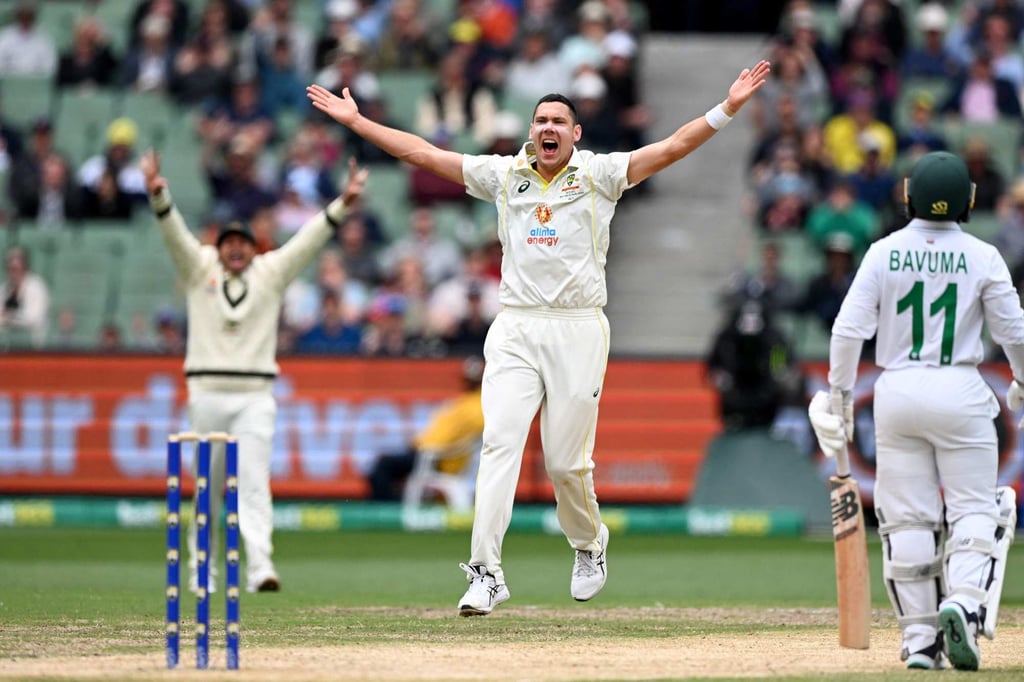Australian paceman Scott Boland (centre) will provide competition to Josh Hazlewood, Photo: AFP Australian paceman Scott Boland (centre) will provide competition to Josh Hazlewood, Photo: AFP