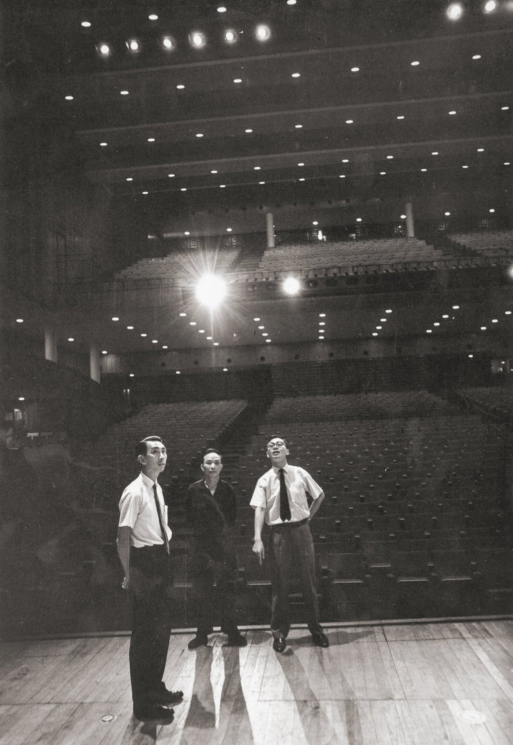 Chen (right) on stage in the City Hall Concert Hall in the 1990s. Photo: courtesy Darwin Chen
