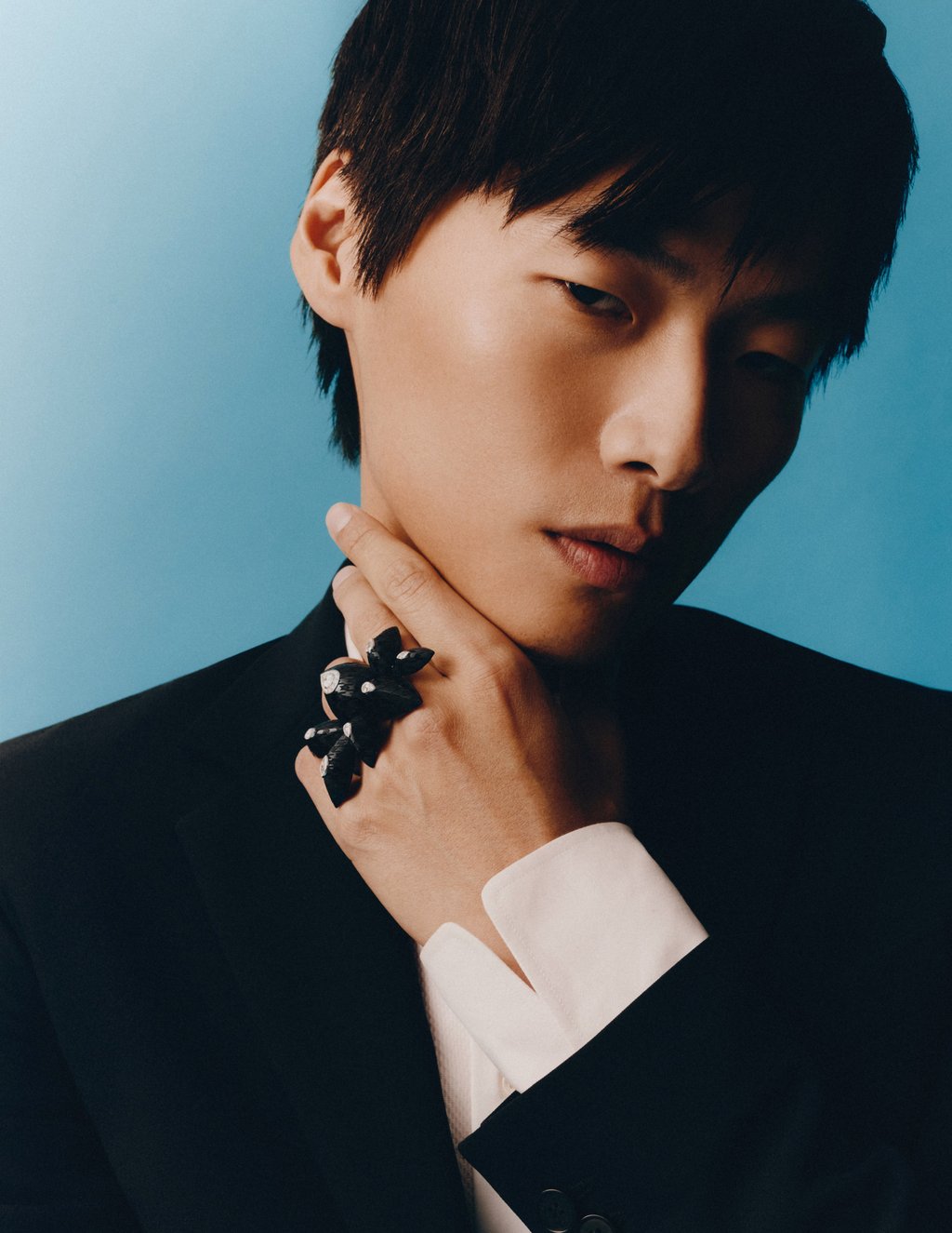 Outfit: Fendi. Jewellery: Boucheron