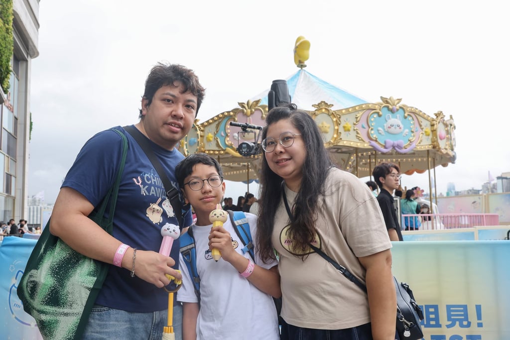 Joey Chan with her husband Leo Lok and son Ken at the exhibition. Photo: Edmond So