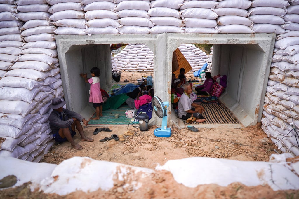 People take shelter inside a bunker amid deadly clashes between Thailand and Cambodia along a disputed border area in Sa Kaeo province, Thailand, on December 10, 2025. Photo: Reuters People take shelter inside a bunker amid deadly clashes between Thailand and Cambodia along a disputed border area in Sa Kaeo province, Thailand, on December 10, 2025. Photo: Reuters