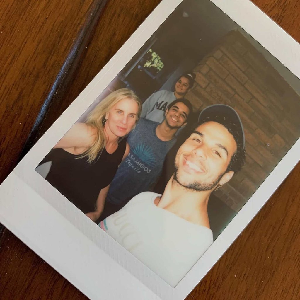 Spencer, Mason and Piper Gooding with their mother Sara Kapfer in 2020. Photo: @sippyg/Instagram Spencer, Mason and Piper Gooding with their mother Sara Kapfer in 2020. Photo: @sippyg/Instagram