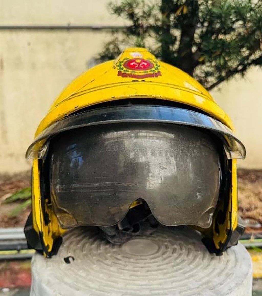 Ho’s helmet shows little sign of unusual damage, aside from a crack in the visor. Photo: Handout Ho’s helmet shows little sign of unusual damage, aside from a crack in the visor. Photo: Handout