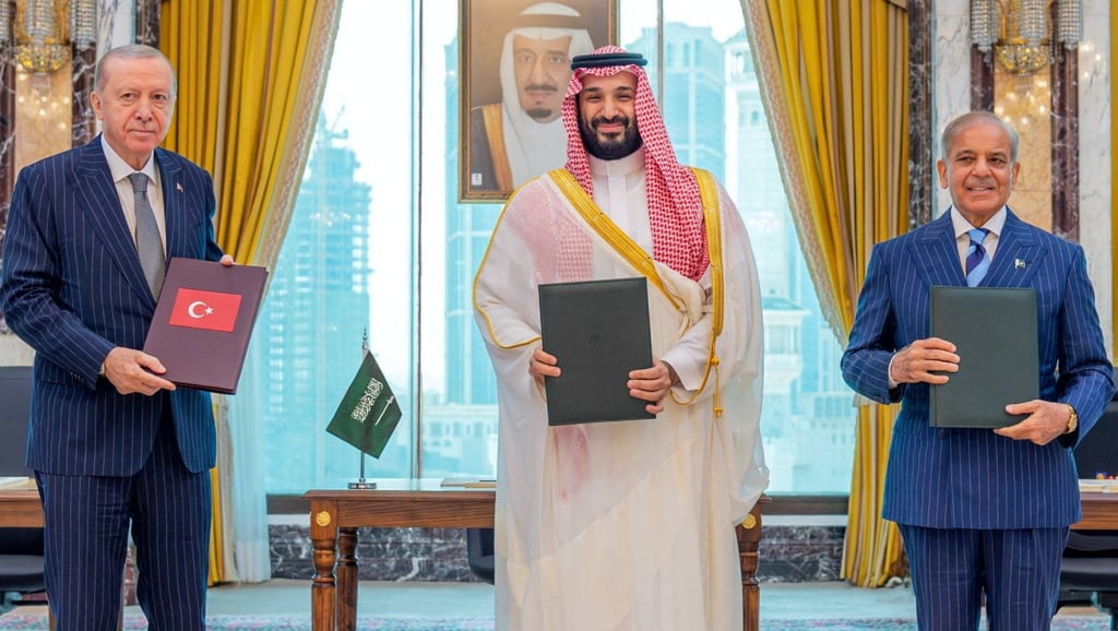 (From left) Turkish President Tayyip Erdogan, Saudi Crown Prince Mohammed bin Salman, and Pakistan’s Prime Minister Shehbaz Sharif pose after signing a joint defence agreement in Mecca on Friday. Photo: Handout/Reuters