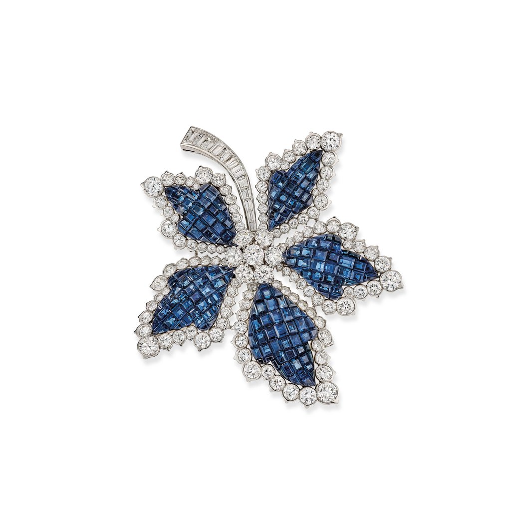 The Leaf clip from the Van Cleef & Arpels Collection dates back to 1952. Photo: Handout