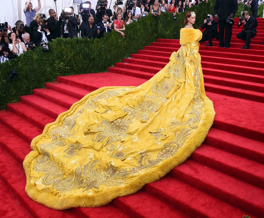 Rihanna arrives at the 2015 Met Gala in Guo Pei’s “Yellow Empress” dress. Photo: AFP Rihanna arrives at the 2015 Met Gala in Guo Pei’s “Yellow Empress” dress. Photo: AFP