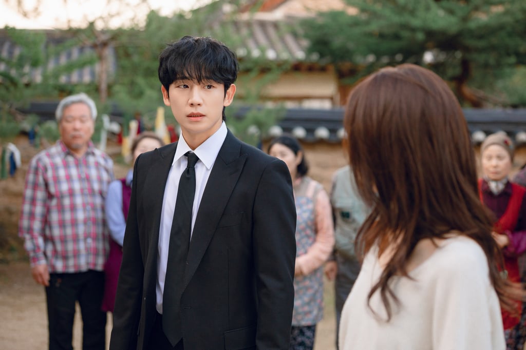 Jung Hae-in as supposed boxing gym owner/gang member Jang Tae-ha in a still from Our Sticky Love. Photo: Song Hyoun-jong/Netflix Jung Hae-in as supposed boxing gym owner/gang member Jang Tae-ha in a still from Our Sticky Love. Photo: Song Hyoun-jong/Netflix