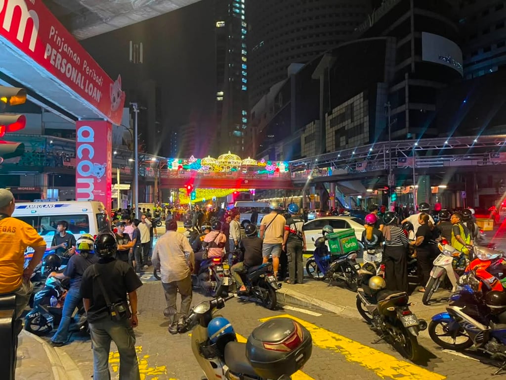 A photo circulating on social media shows the scene of the crash in Kuala Lumpur on Wednesday. Photo: Threads/pieeomar A photo circulating on social media shows the scene of the crash in Kuala Lumpur on Wednesday. Photo: Threads/pieeomar