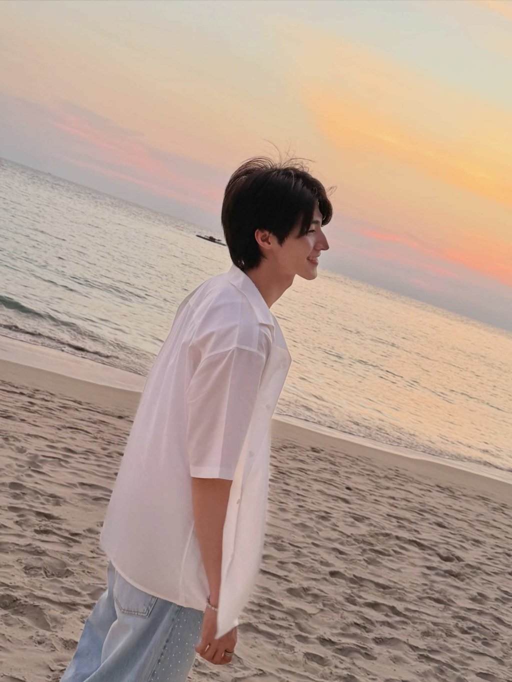 Blue Pongtiwat is known for his boy-next-door look and is nicknamed “Thailand’s Cha Eun-woo”, after the K-pop star from the boy band Astro. Photo: @blue_pongtiwat/Instagram Blue Pongtiwat is known for his boy-next-door look and is nicknamed “Thailand’s Cha Eun-woo”, after the K-pop star from the boy band Astro. Photo: @blue_pongtiwat/Instagram