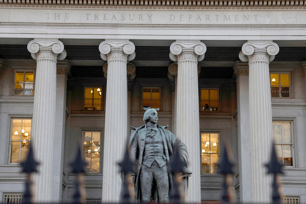 A statue of Alexander Hamilton in front of the US Treasury Department in Washington. Photo: Getty Images A statue of Alexander Hamilton in front of the US Treasury Department in Washington. Photo: Getty Images