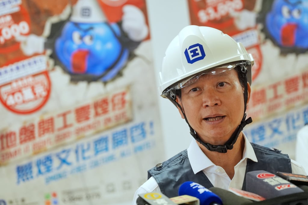 Commissioner for Labour Sam Hui Chark-shum says the revamped system will better protect workers during periods of abnormally high temperatures. Photo: Elson Li Commissioner for Labour Sam Hui Chark-shum says the revamped system will better protect workers during periods of abnormally high temperatures. Photo: Elson Li